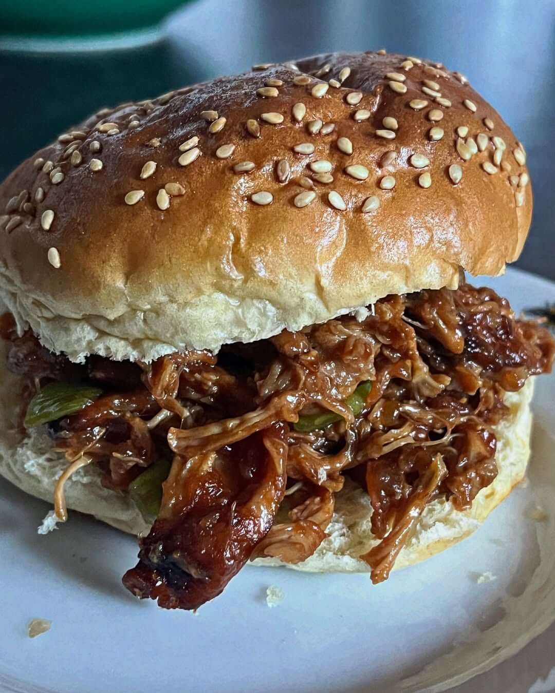 Shredded slow cooker chicken with bun