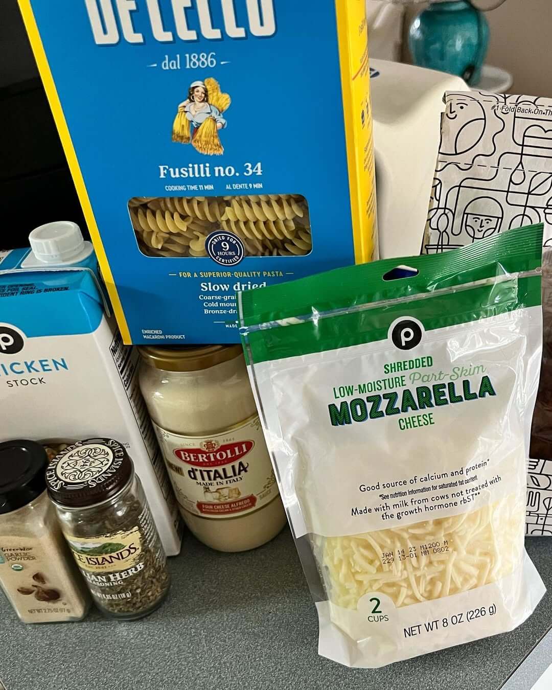 Dump and bake chicken Alfredo Ingredients