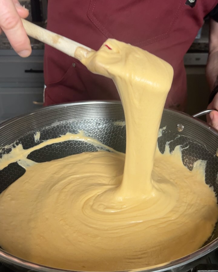 Making of Extra Creamy Baked Mac and Cheese