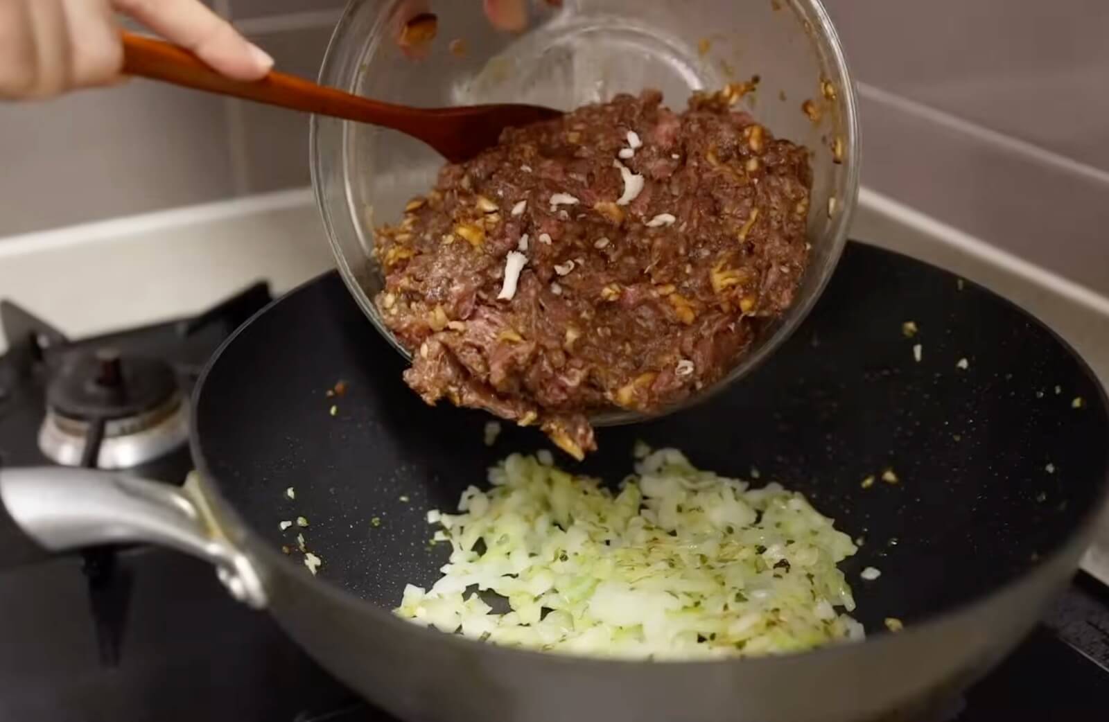 Building Flavor With Green Onions